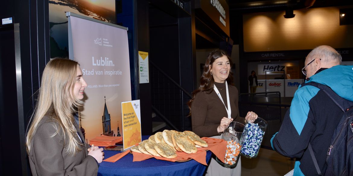 Promocja Katowic i Lublina podczas inauguracyjnych lotów z Maastricht