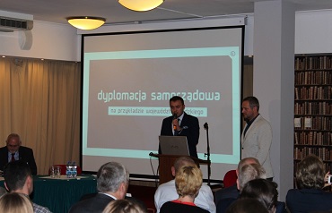 konferencja- Regiony-Polsce.jpg