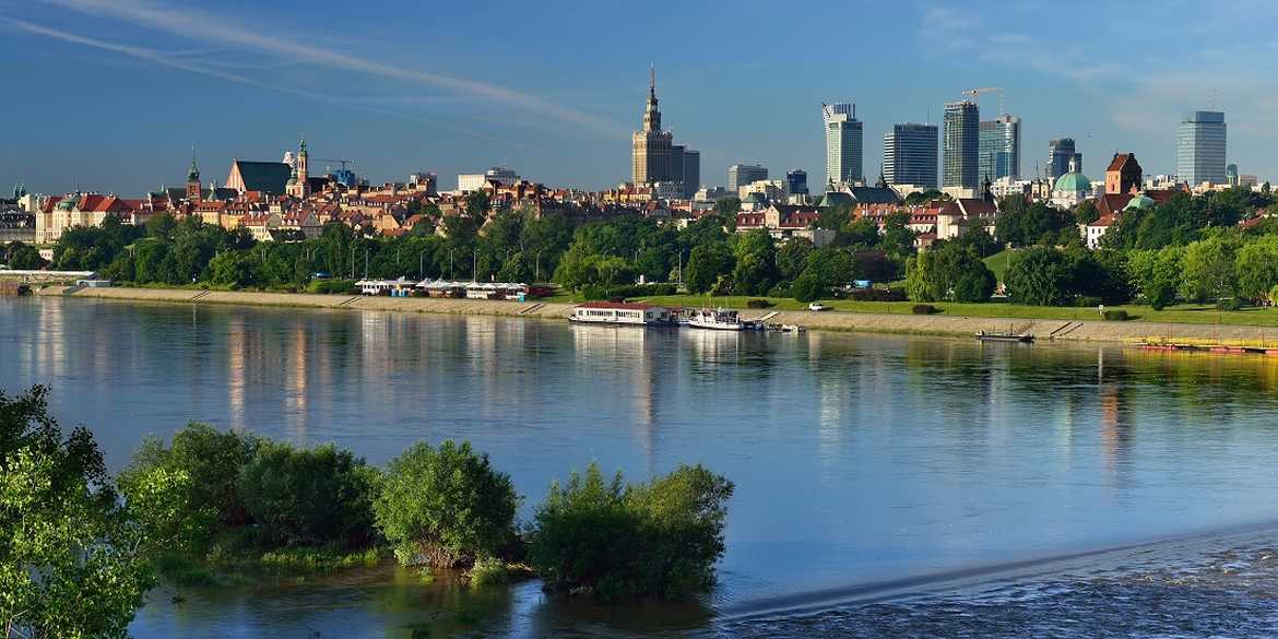 French magazine Voyages d'Affaires covers Warsaw 