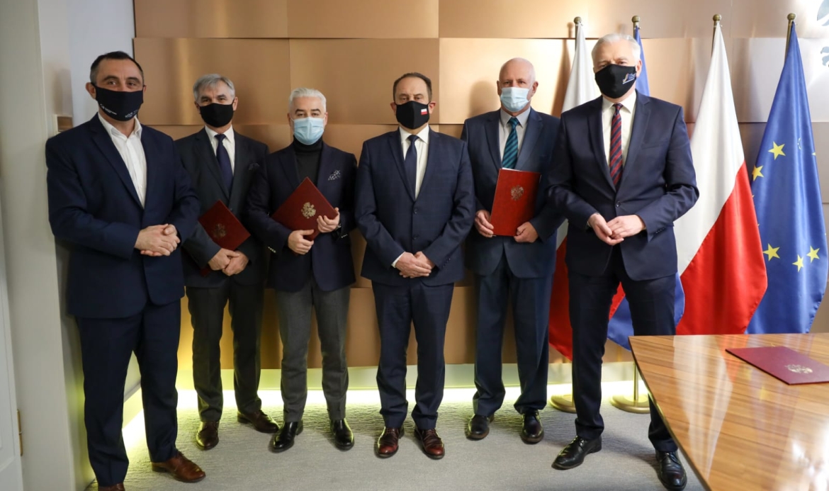 Rafał Szlachta, Bogdan Dyjuk, Gheorghe Marian Cristescu, Andrzej Gut-Mostowy, Marek Kamieński, Jarosław Gowin