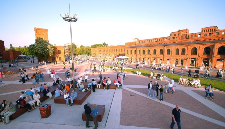 lodz_manufaktura.jpg