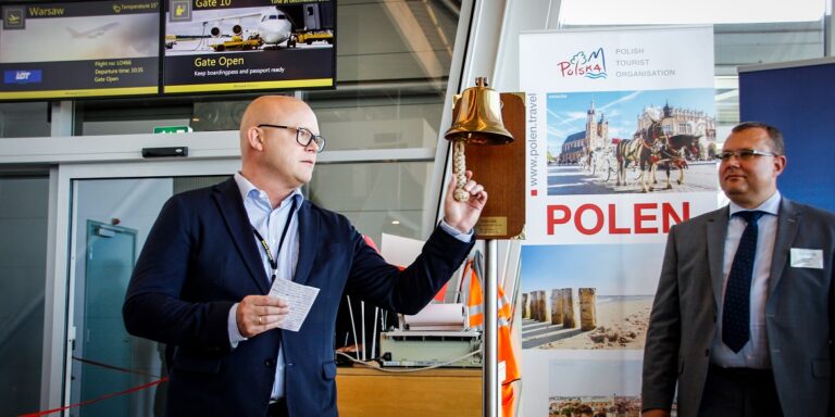 Billund_warszawa_polaczenie_lot_2018.jpg