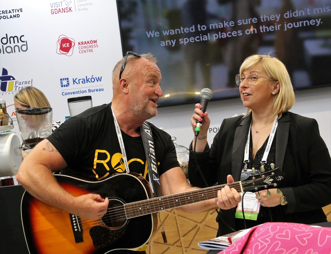 happy-hour-poland-imex-trade-show-brian-allan-aneta-ksiazek.jpg happy-hour-poland-imex-trade-show-brian-allan-aneta-ksiazek.jpg