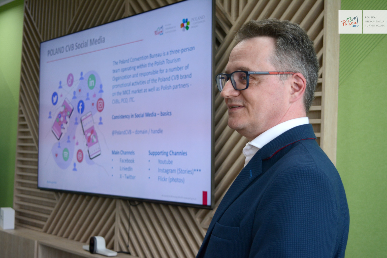 Jaroslaw Marciuk Eventprofs Creators Lab workshop for 30 students 