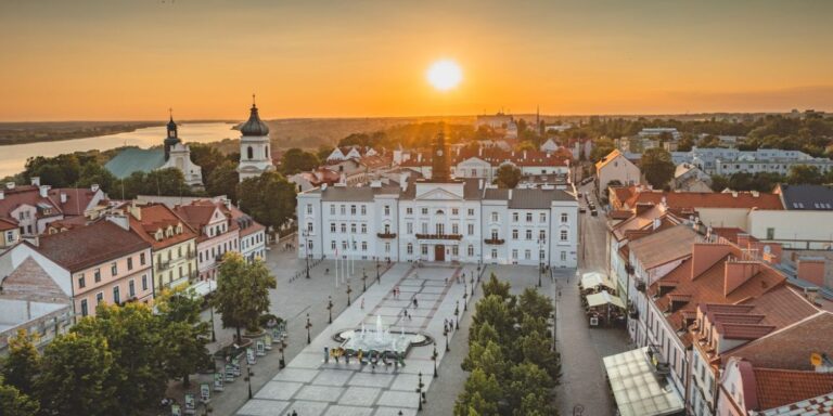 mazowsze-przemysl-spotkan-raport-kongresy-konferencje-mazowieckie-hotele-obiekty.jpg