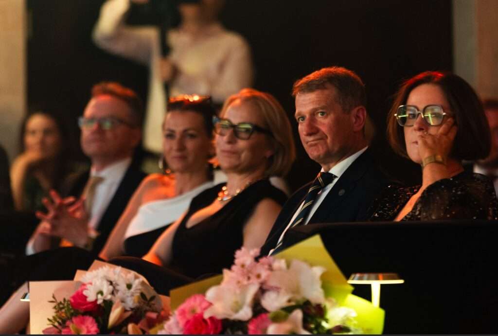 uroczysta-gala-jubileuszowa-sofitelwarsaw-victoria-hotel-50-lat